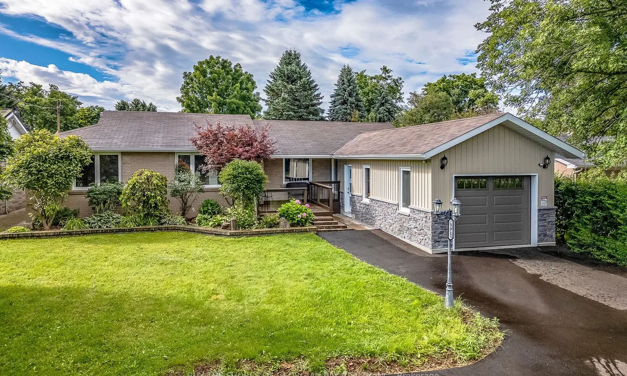 391 Victoria St, New Tecumseth, ON L9R 1J8