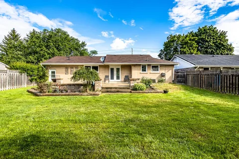 391 Victoria St, New Tecumseth, ON L9R 1J8