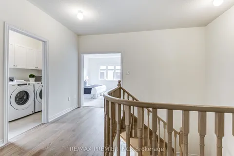 219 Fallharvest Way, Whitchurch-Stouffville, ON L4A 0S1