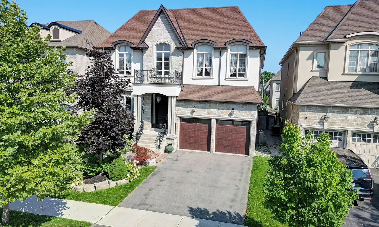 15 Day Lily Cres, Richmond Hill, ON L4C 0W3