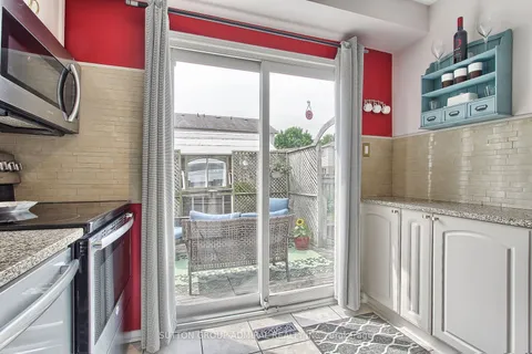 1229 Benson St, Innisfil, ON L9S 1Y5