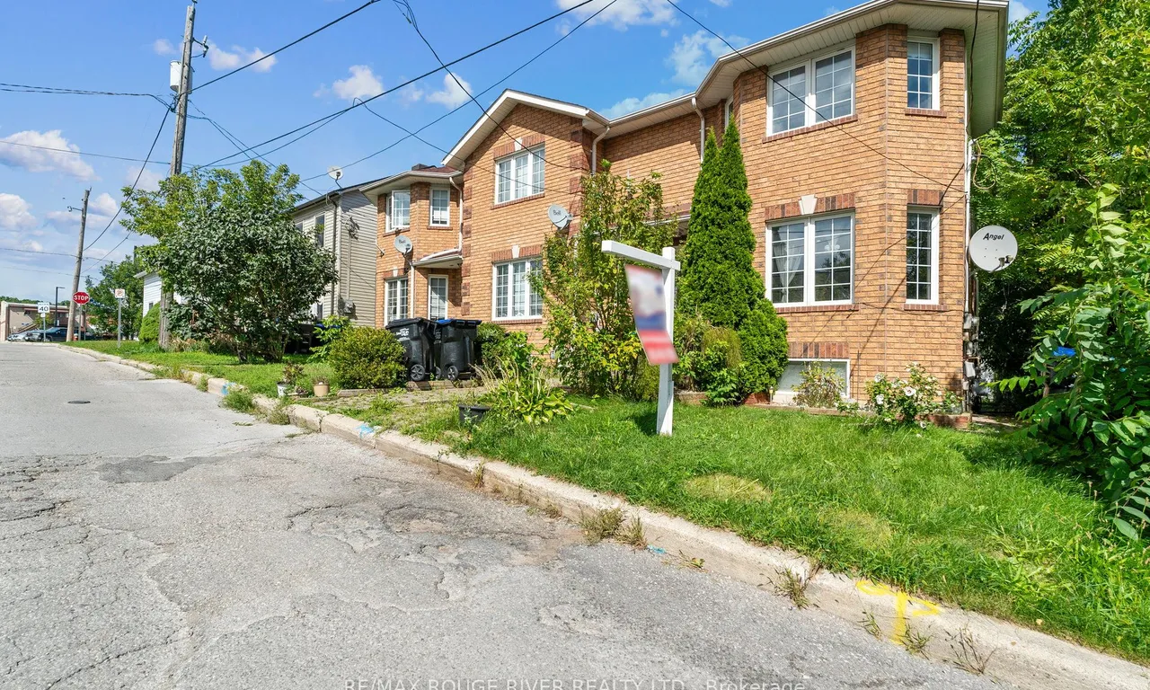 51 Drury St, Bradford West Gwillimbury, ON L3Z 1W9