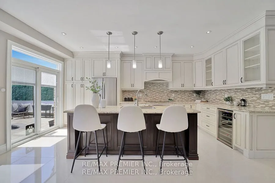 39 Vireo Way, Vaughan, ON L4H 2T7