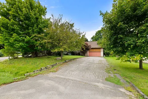 820 Church Dr Dr, Innisfil, ON L0L 1W0