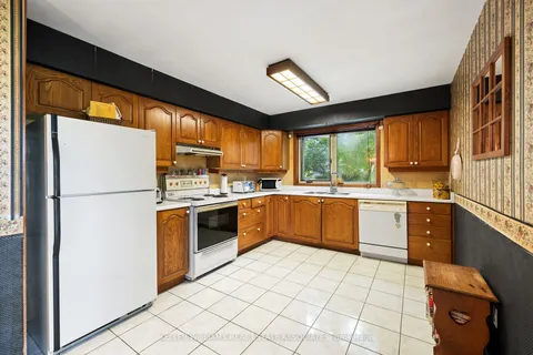 820 Church Dr Dr, Innisfil, ON L0L 1W0