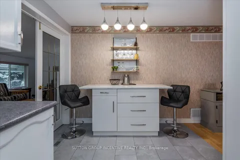 22 Primrose Lane, Innisfil, ON L9S 1R8