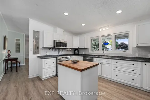 24 Kelsey Cres, Georgina, ON L0E 1R0