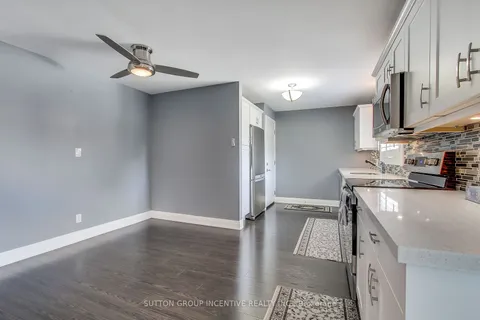 26 Miller Park Ave, Bradford West Gwillimbury, ON L3Z 1M6