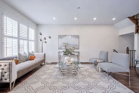 72 Hua Du Ave, Markham, ON L6C 0R2