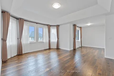33 Berkshire Cres, Markham, ON L6C 0P5