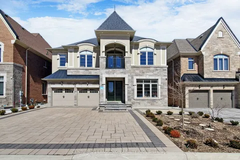 22 Conger St, Vaughan, ON L6A 4Y7
