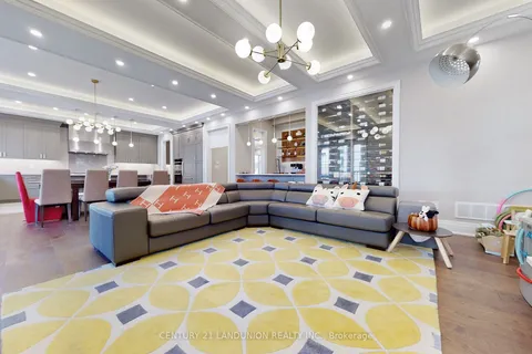 22 Conger St, Vaughan, ON L6A 4Y7