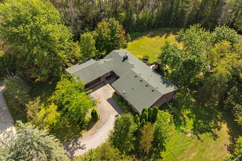 22284 Kennedy Rd, East Gwillimbury, ON L0G 1R0