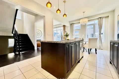12 Elder St, Richmond Hill, ON L4S 0H2