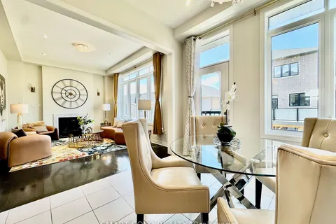 12 Elder St, Richmond Hill, ON L4S 0H2