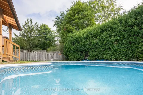 49 Topham Cres, Richmond Hill, ON L4C 9H2
