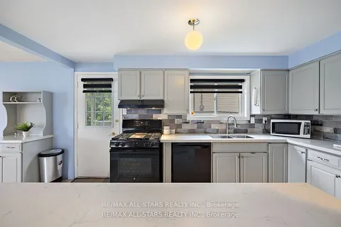 267 Irene Dr, Georgina, ON L4P 3A9