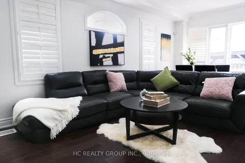 41 Miramar Dr, Markham, ON L6E 1Z7
