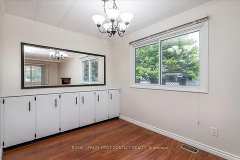1 Elm Crt, Innisfil, ON L9S 1M8