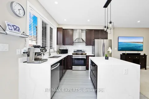 26 Sharpe Cres, New Tecumseth, ON L0G 1W0