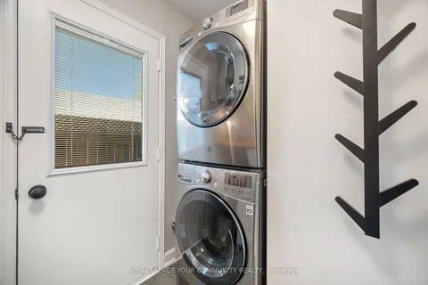 56 Moffat Cres, Aurora, ON L4G 4Z9