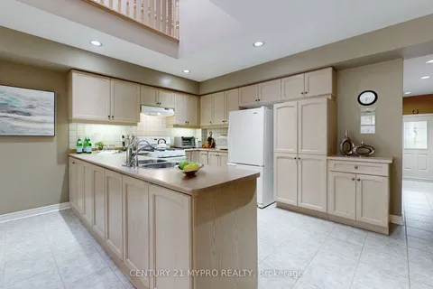 47A Benson Ave, Richmond Hill, ON L4C 4E5