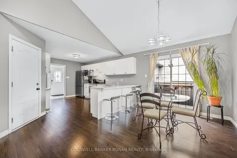 48 Irwin Cres, New Tecumseth, ON L9R 0G7