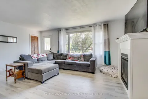 2244 Willard Ave, Innisfil, ON L9S 2B8