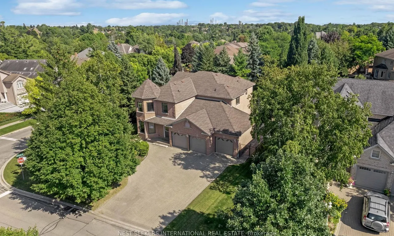 260 Roselawn Dr, Vaughan, ON L4H 1A2