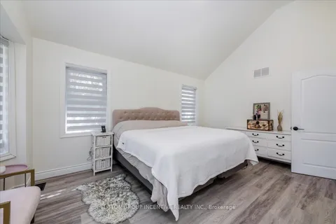 53 Coulson Ave, Essa, ON L0M 1B3