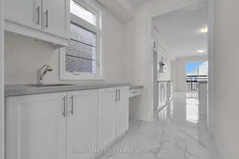 26 Hearn St, Bradford West Gwillimbury, ON L0G 1B0