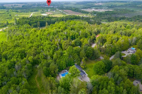 24 The Pines Lane, Brock, ON L0C 1H0