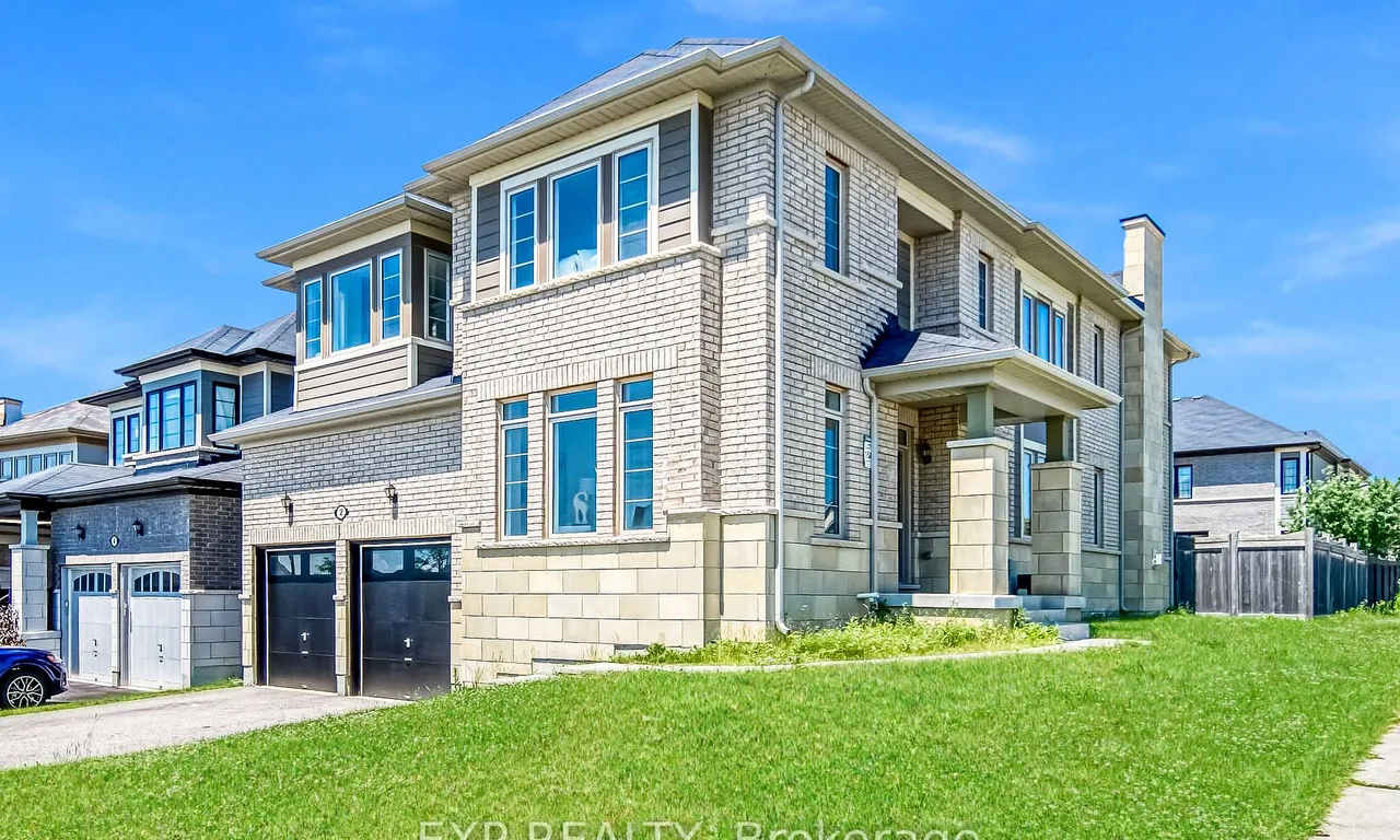 2 Deepwood Cres, East Gwillimbury, ON L9N 0P8