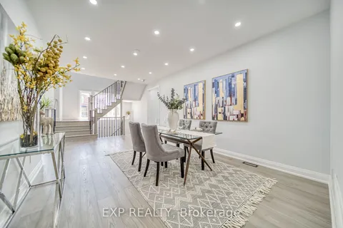 2 Deepwood Cres, East Gwillimbury, ON L9N 0P8
