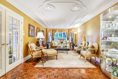 40 King&apos;s Cross Ave, Richmond Hill, ON L4B 2S9