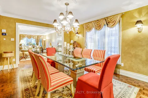 40 King&apos;s Cross Ave, Richmond Hill, ON L4B 2S9
