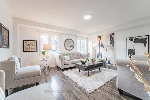 7 Eastern Skies Way, Markham, ON L6E 0N8