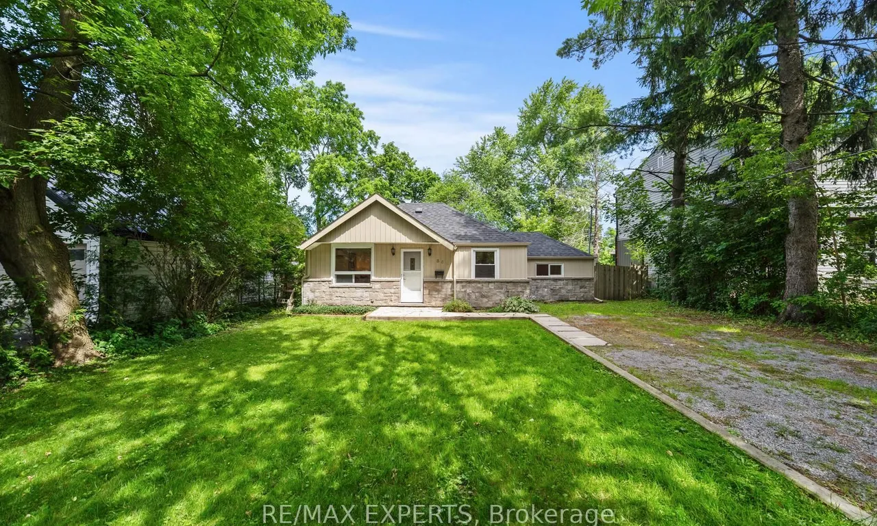 302 Hollywood Dr, Georgina, ON L4P 2Z8