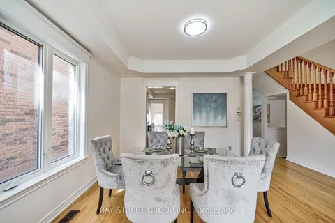 214 Paradelle Dr, Richmond Hill, ON L4E 0E4
