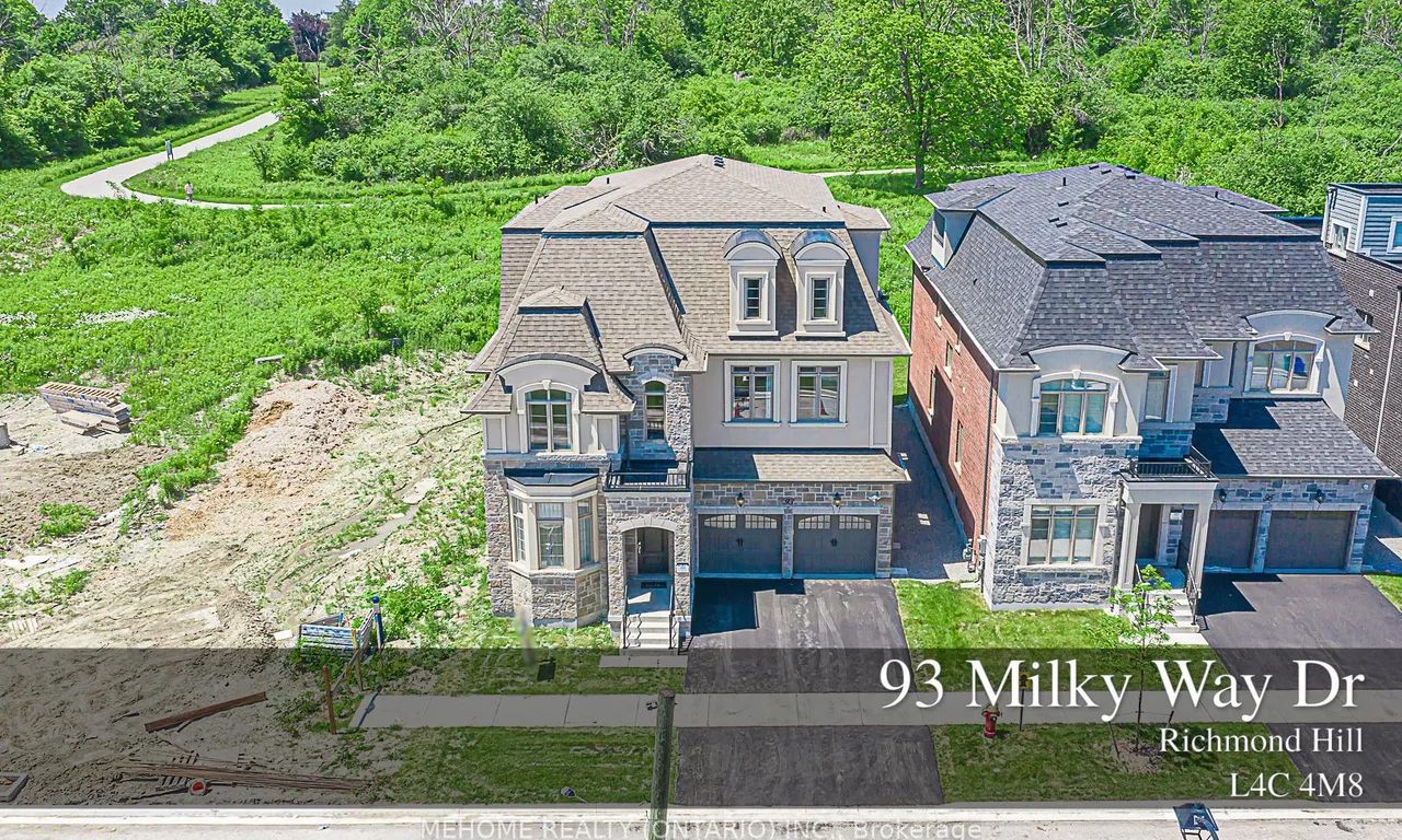 93 Milky Way Dr, Richmond Hill, ON L4C 4M8
