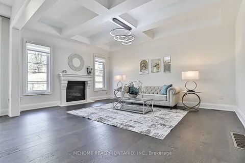 93 Milky Way Dr, Richmond Hill, ON L4C 4M8