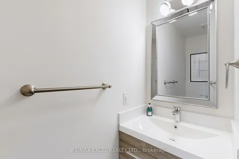 27 Earnshaw Dr, Markham, ON L6C 0E4