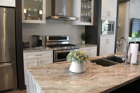 46 Genuine Lane, Richmond Hill, ON L4B 0E5