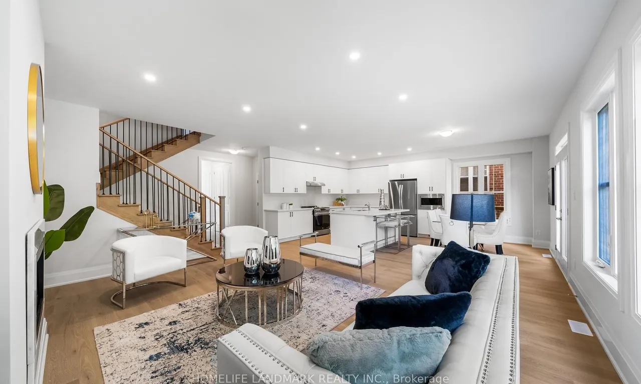 10 Deer Park Lane, Markham, ON L3P 2B5