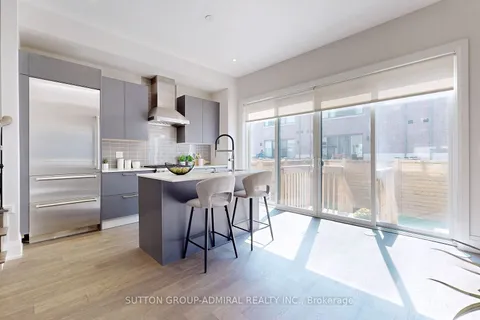 247 Smallwood Circ, Vaughan, ON L4J 0K8