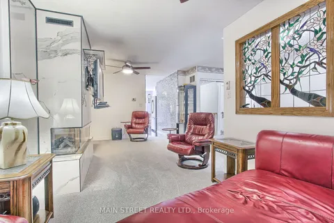 40 Silverstone Cres, Georgina, ON L4P 4A4