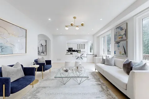 14 Fawnbrook Circ, Markham, ON L3P 7R9