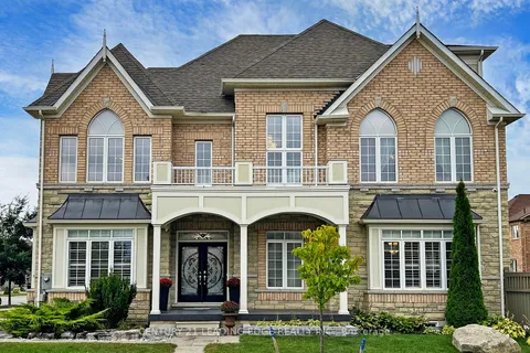 61 Pelee Ave, Vaughan, ON L4H 3Y9