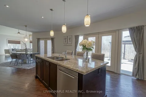 42 Ellisview Rd, Georgina, ON L0E 1R0