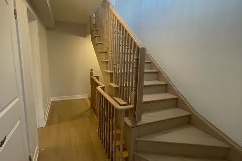 25 SCHMDIT Lane, Markham, ON L6C 3L7